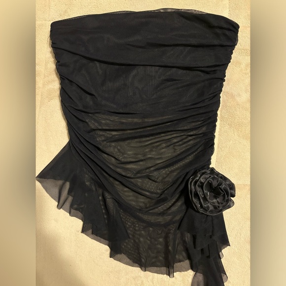 Pretty Little Thing Sheer Tube Top - Picture 2 of 4